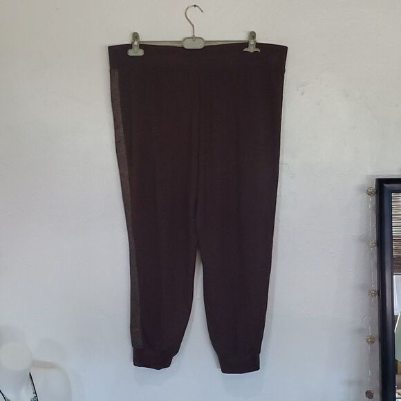 Quaker Factory Joggers  - Picture 5 of 13